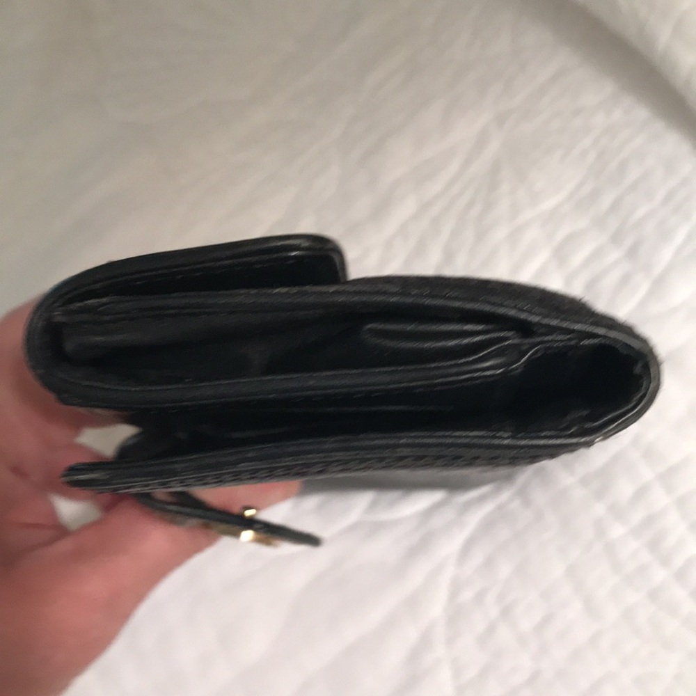 Michael Kors black leather deluxe wallet. Good used condition - Picture 14 of 15